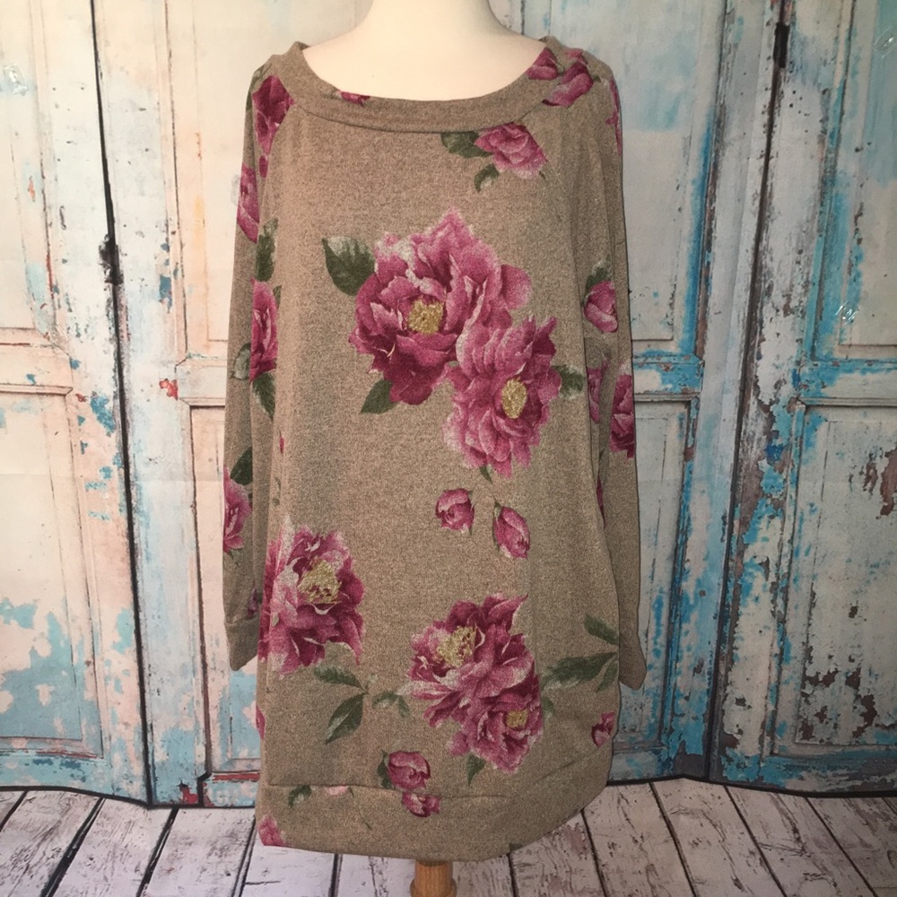 PLUS Light weight sweatshirt